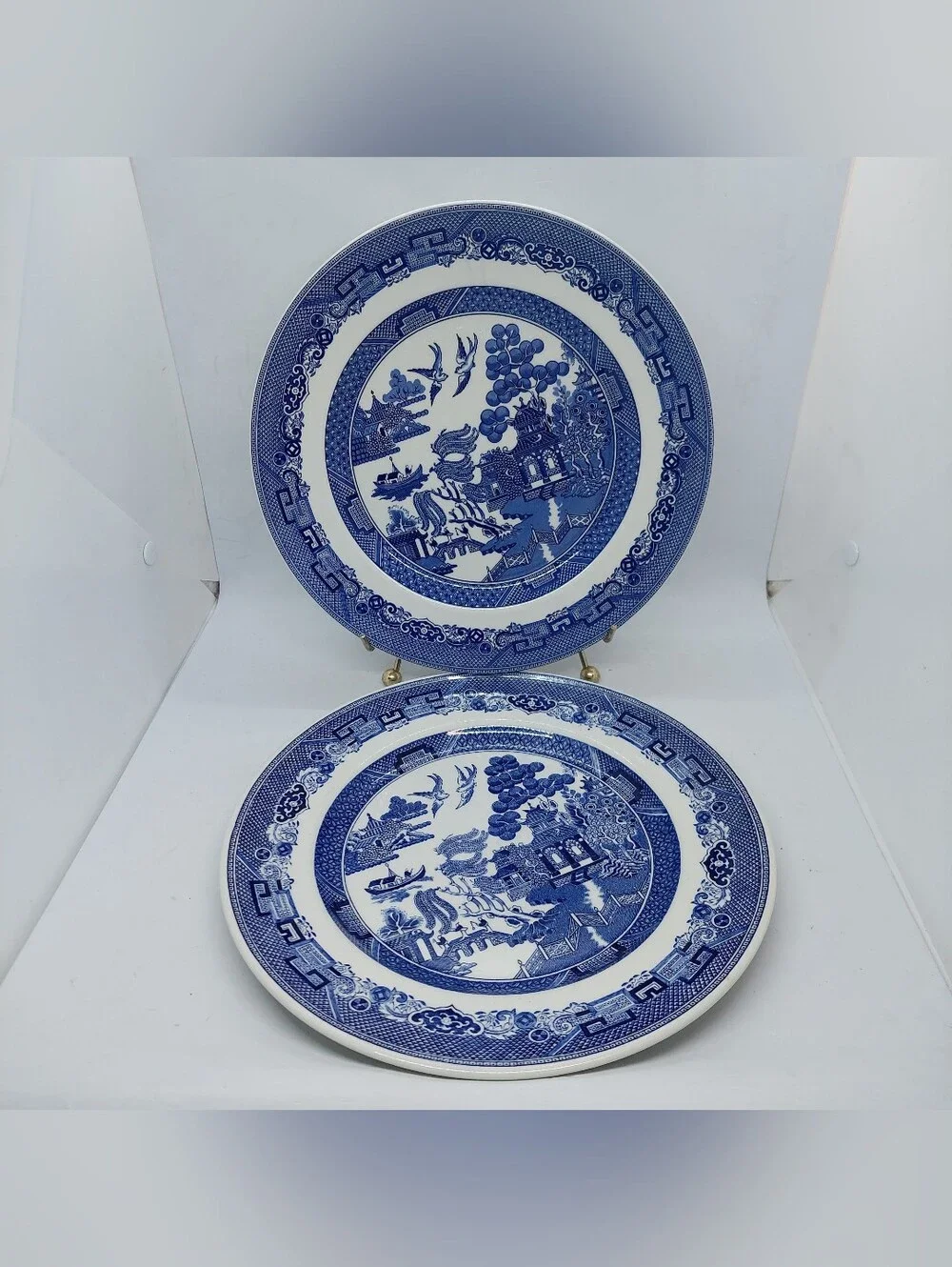 Johnson Bros 1940 Blue Willow Dinner Plates 10.25